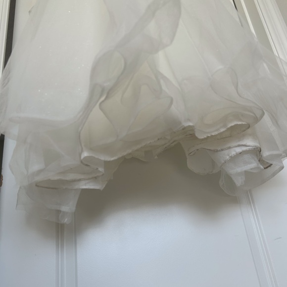 Maggie Sottero Stevie Size:8 Ivory 2022 wedding dress - Picture 10 of 15